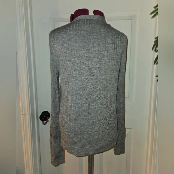 Banana Republic Gray Small Merino Wool Ribbed Cardigan - Picture 4 of 9
